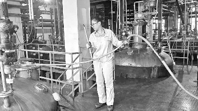 《河北工人报》厂区纪事：小“神”器 “大”清洁 