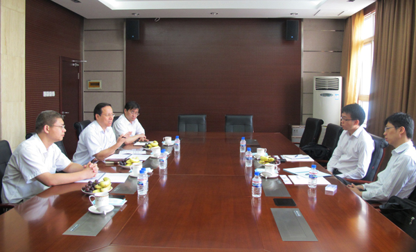 新加坡投资公司代表访问emc易倍体育