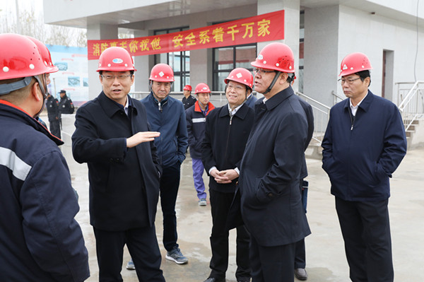 河北省国资委党委书记、主任吕志成 到emc易倍体育制药集团督导调研